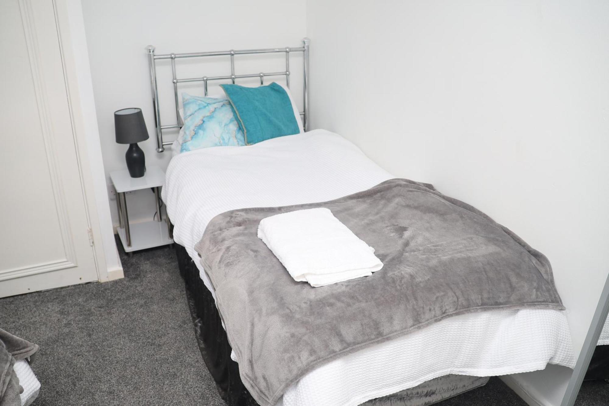 Superb 3 Bedroom Flat In Stafford Luaran gambar