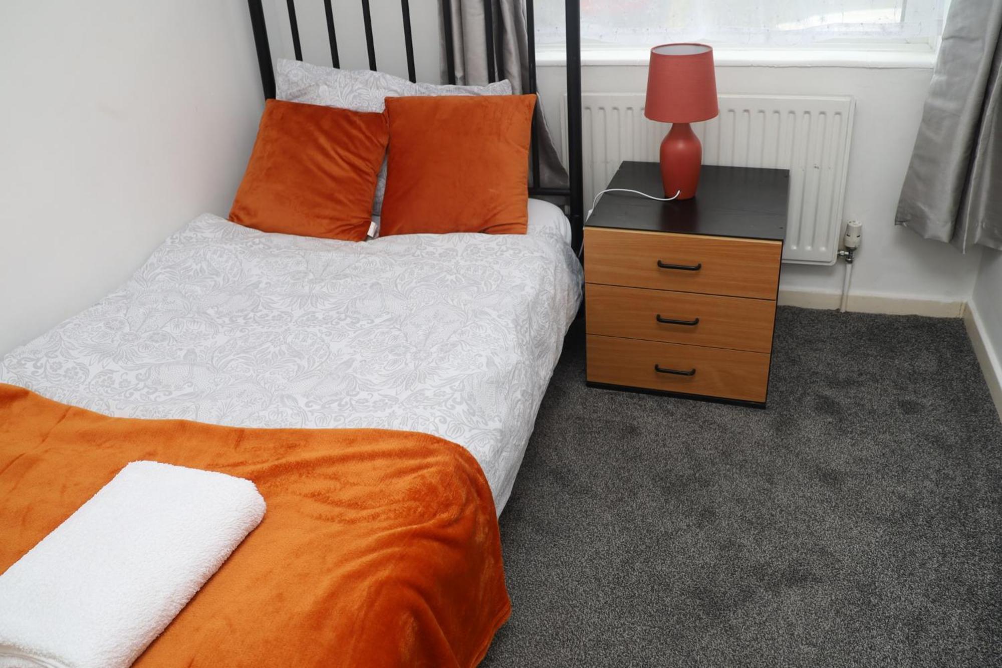 Superb 3 Bedroom Flat In Stafford Luaran gambar