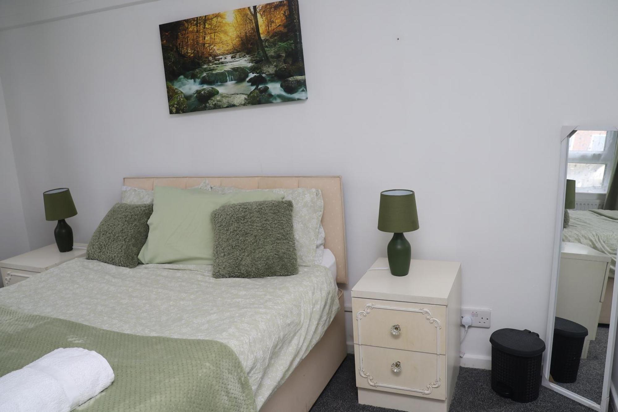 Superb 3 Bedroom Flat In Stafford Luaran gambar