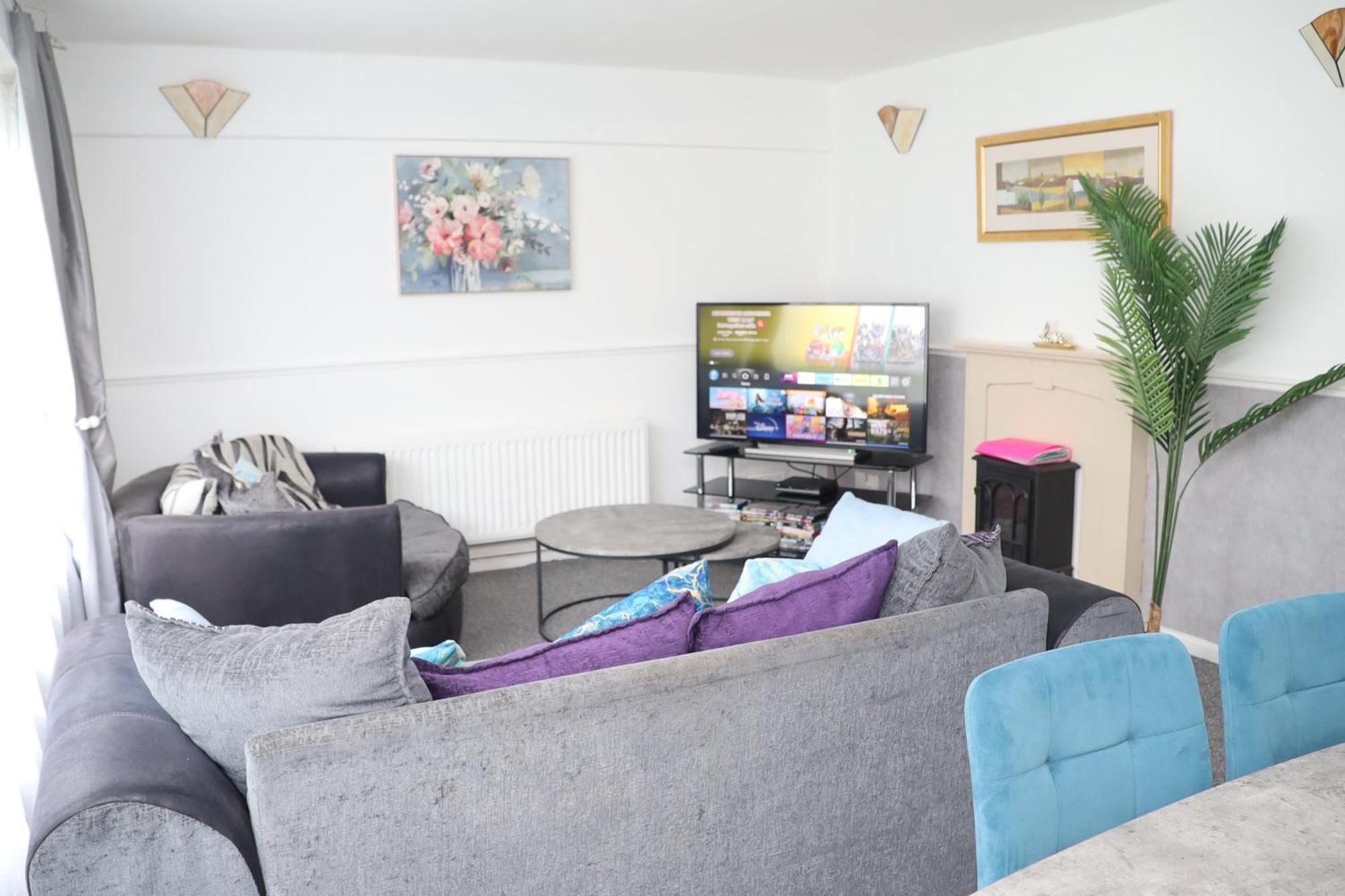 Superb 3 Bedroom Flat In Stafford Luaran gambar