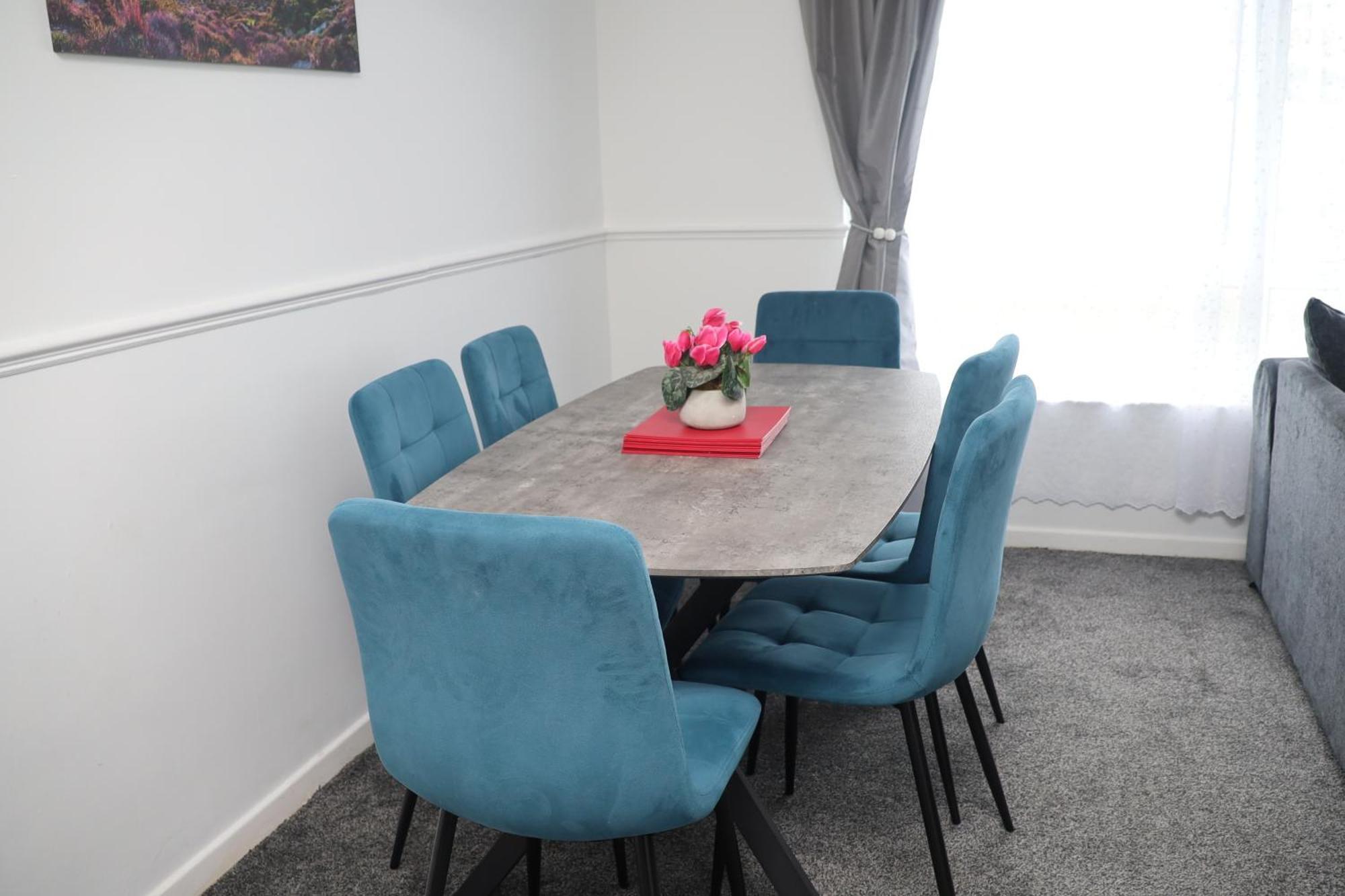 Superb 3 Bedroom Flat In Stafford Luaran gambar
